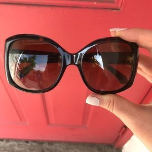Chanel Tortoise Sunnies!